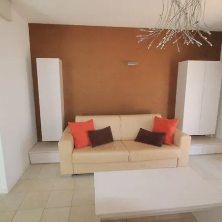 Marina Village Appartamento *